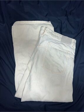 We The Free Women's White Straight Leg Jeans